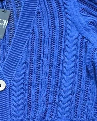 Chaqueta de Punto Calado en Azul Royal: La Caricia de Primavera que Ilumina tu Estilo — vista 4