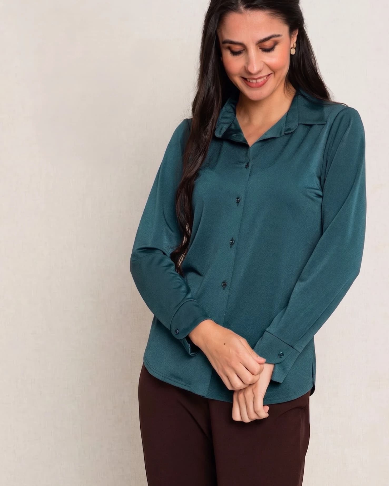 Camisa Lisa Petroleo - vista secundaria